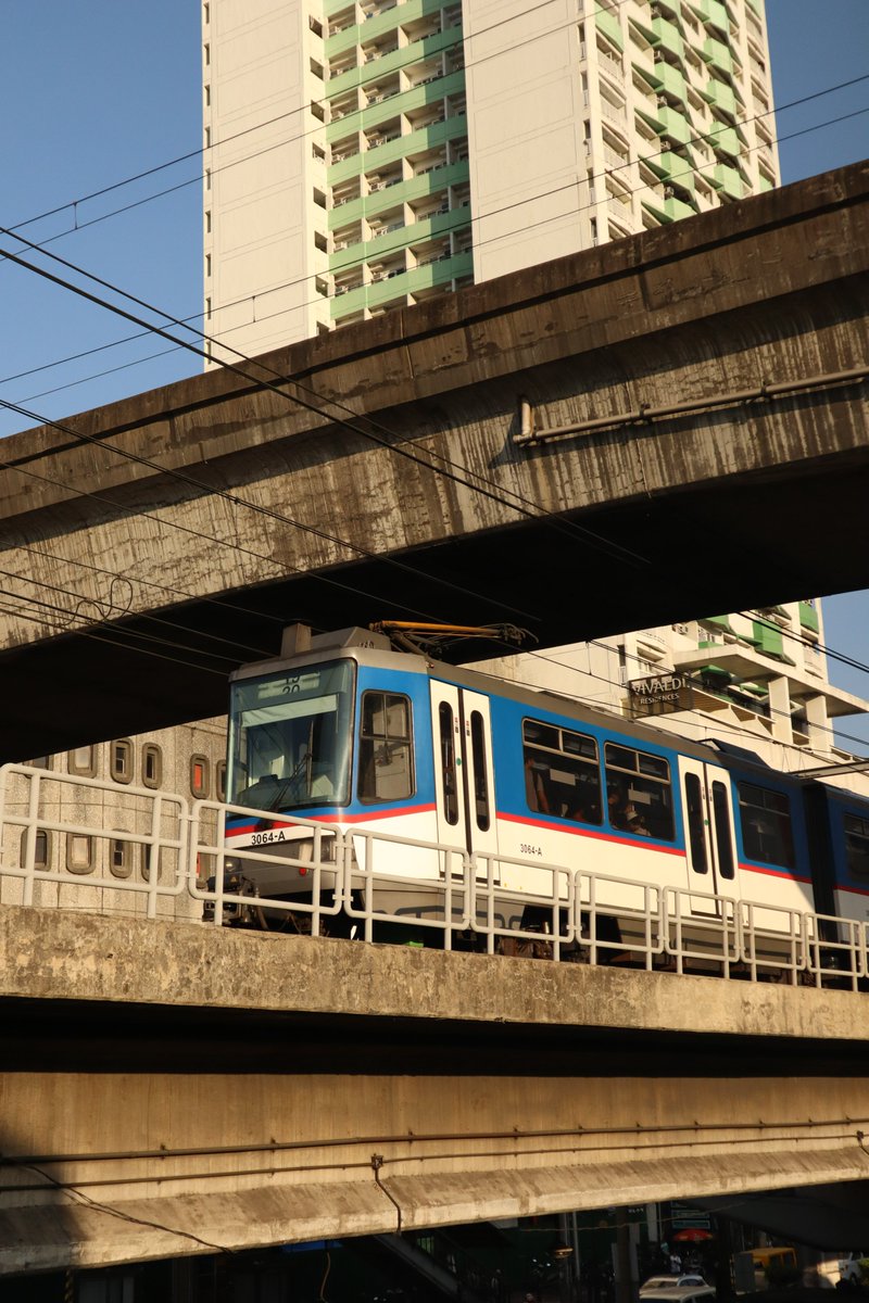 hun 🌸 tweet media