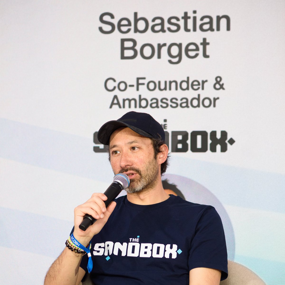 Sebastien 🏞 tweet media