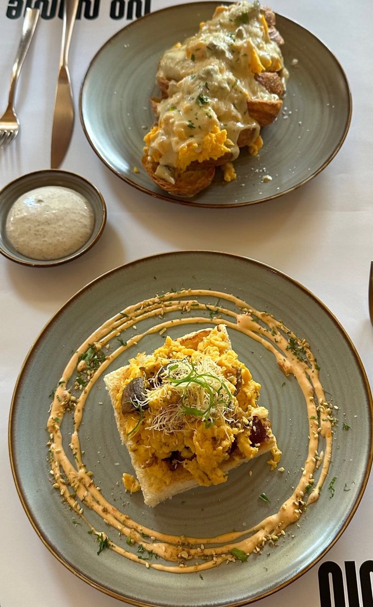 ϻ𝐚𝔥𝐚 tweet media