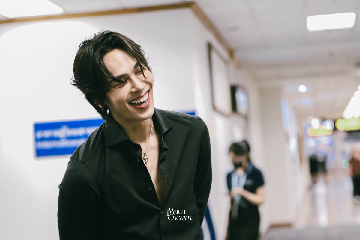 วฌอ. tweet media