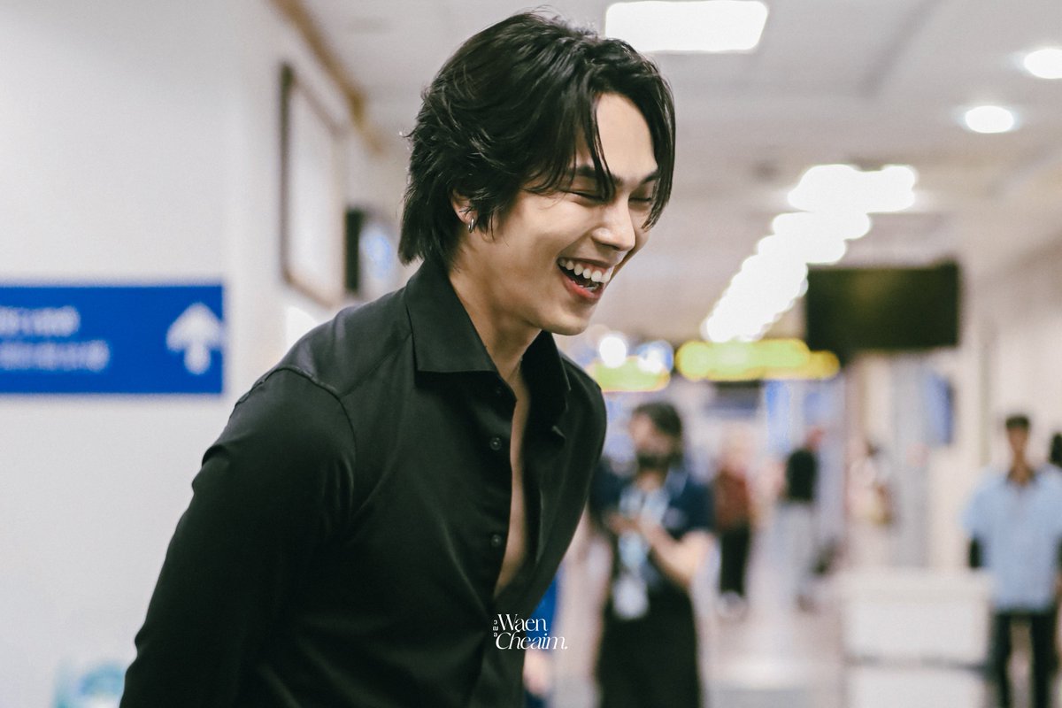 วฌอ. tweet media