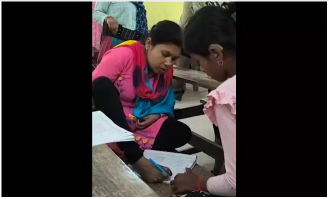SLSVPurpose's tweet photo. Differently abled teacher made electoral ‘Brand Ambassador’

https://t.co/8ClxShaSHt

#SLSV #SLSVIndia #DifferentlyAbled #InclusiveLeadership #Inspiration #ElectionAwareness #BrandAmbassador #Empowerment #InclusionMatters #BreakingBarriers #AccessibleIndia #RoleModel https://t.co/GJ1uVIXULw