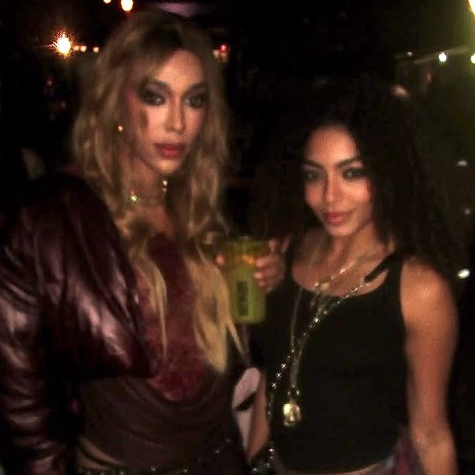 anyloveplace's tweet photo. any gabrielly and erika hilton ♥︎ https://t.co/1Mqu4OfBEI