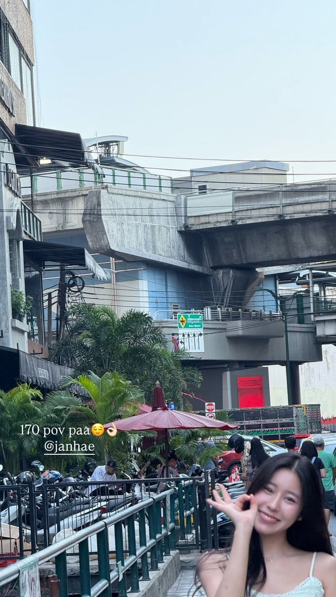 CiizeDaisy tweet media