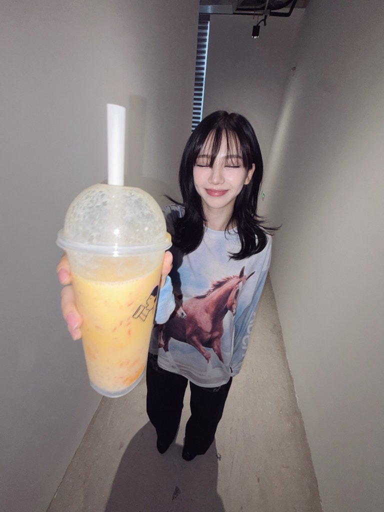 2yu moments tweet media