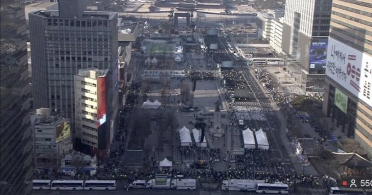 Alejandro tweet media