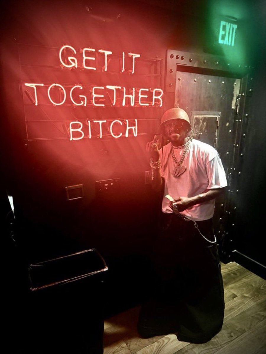 Mike Ross tweet media