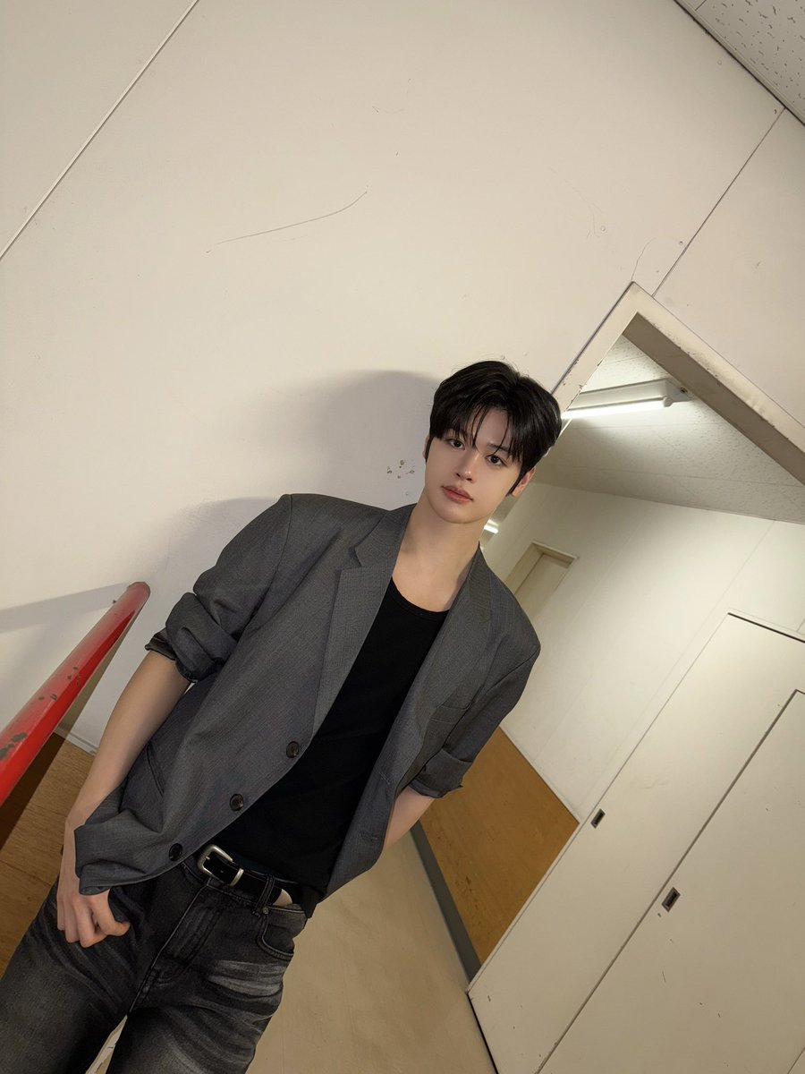 CLOSE YOUR EYES MEMBERS tweet media