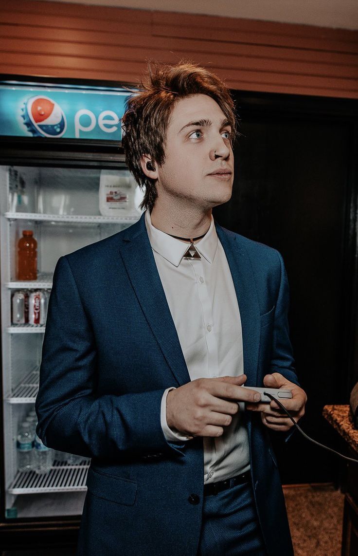 jake ✯ tweet media