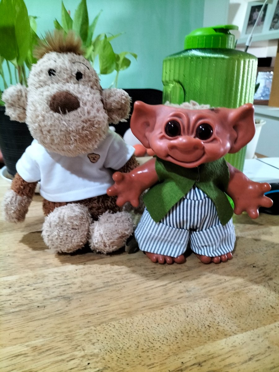 ChrisCsd1's tweet image. #Clothes As promised, here are some members of the family with their new clothes, bought from the Teddy 🧸 House 🏠 Coco has new shorts, Mocha has a new hoodie, Barclay, a new shirt &amp;amp; Cud, some snazzy shorts!