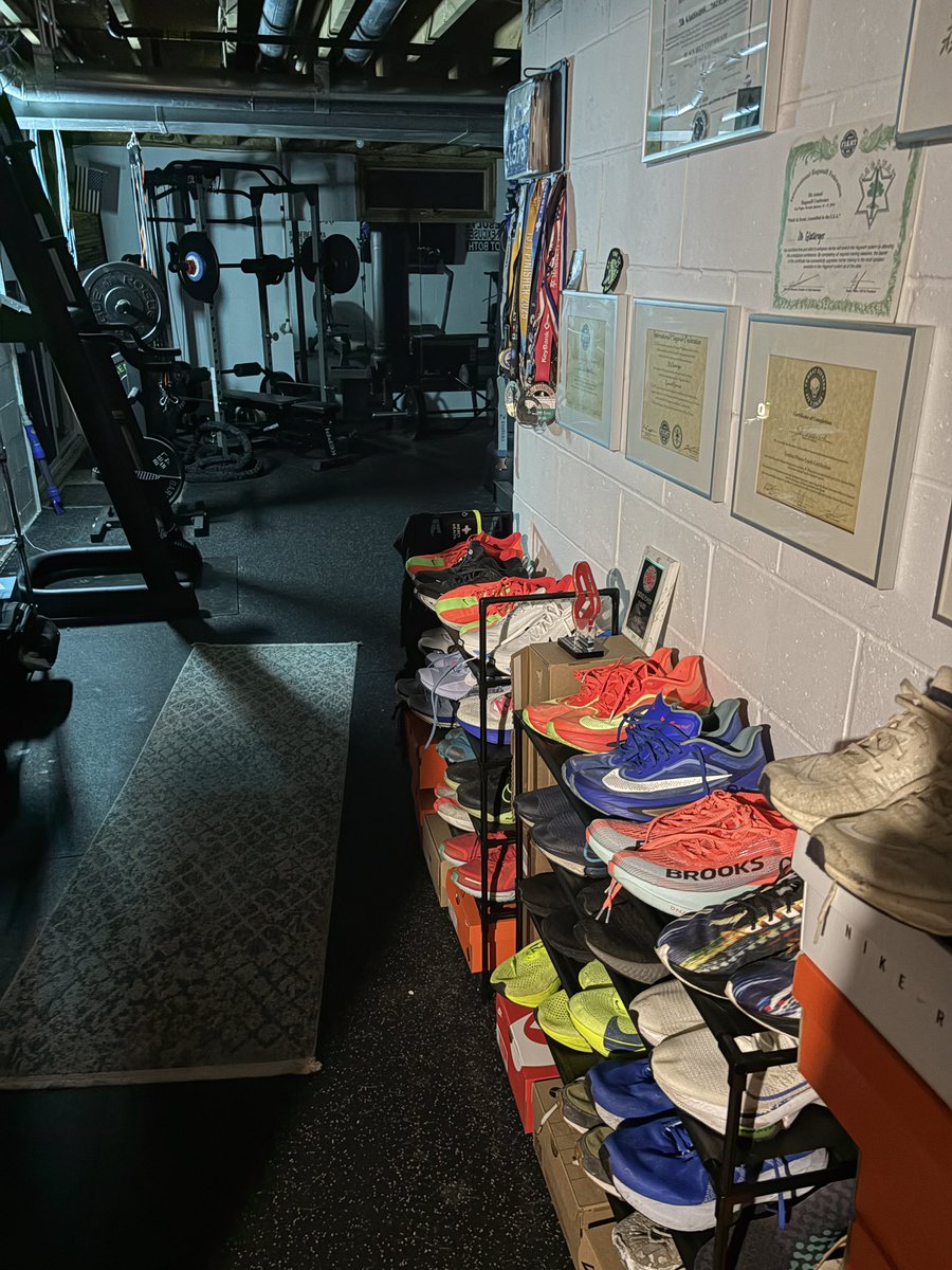 JB Glossinger tweet media