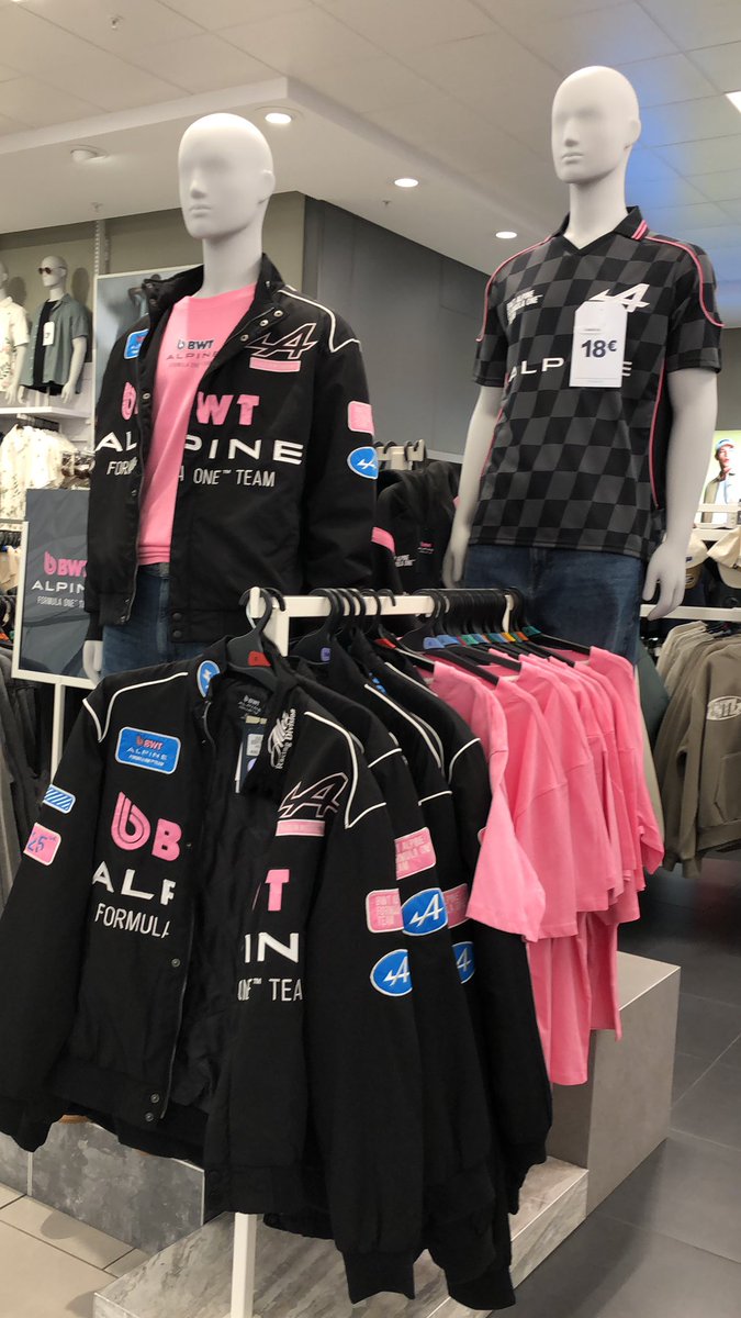 Chascasso's tweet photo. Primark / Madrid…… me vuelvo loco!!! https://t.co/7CycPbxnLh