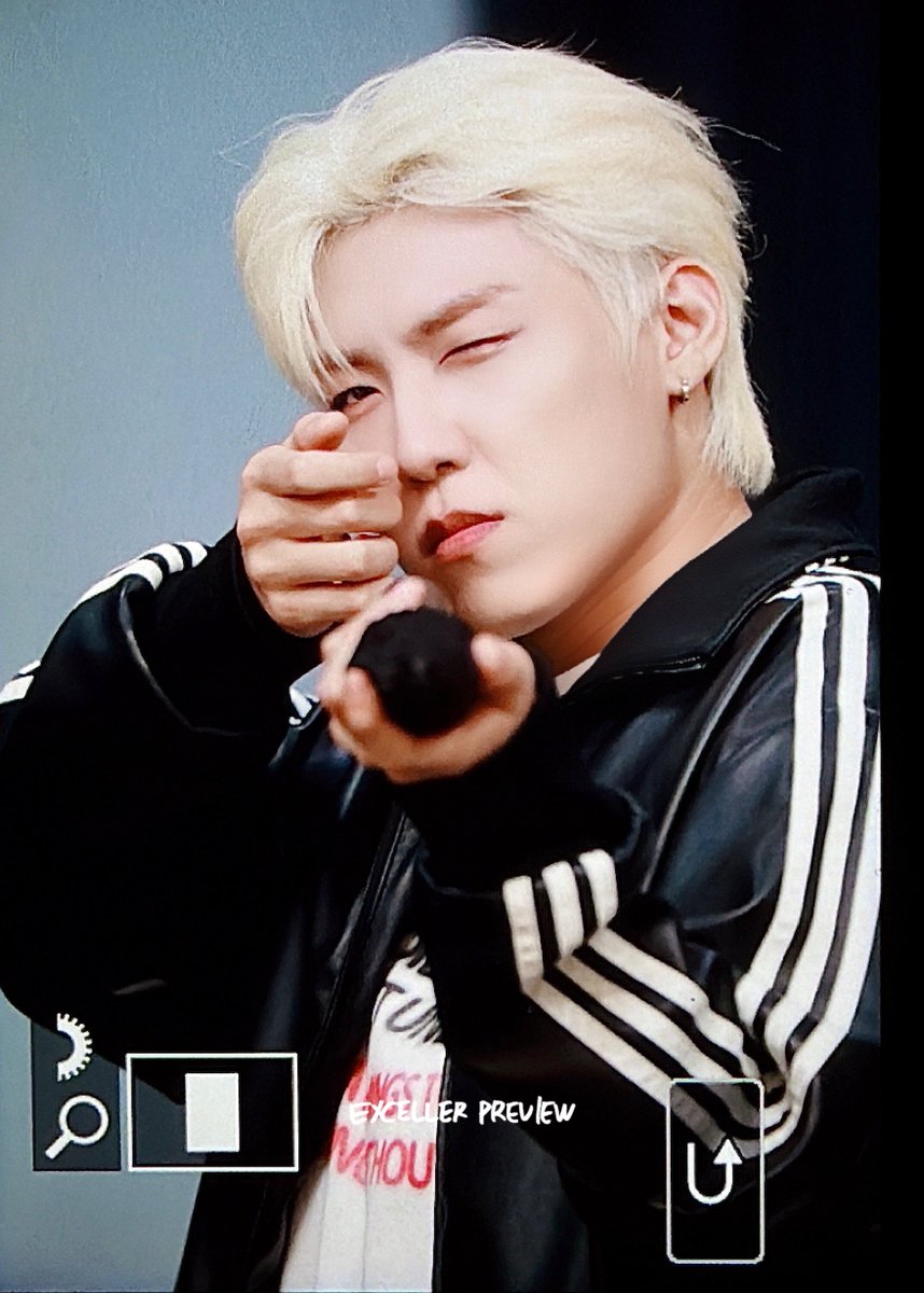 260322 제이제이뮤즈
깐머에 갓기는 반칙 아닌가요
아니라고 저격 당함 🔫
#박우진 #PARKWOOJIN #AB6IX #에이비식스