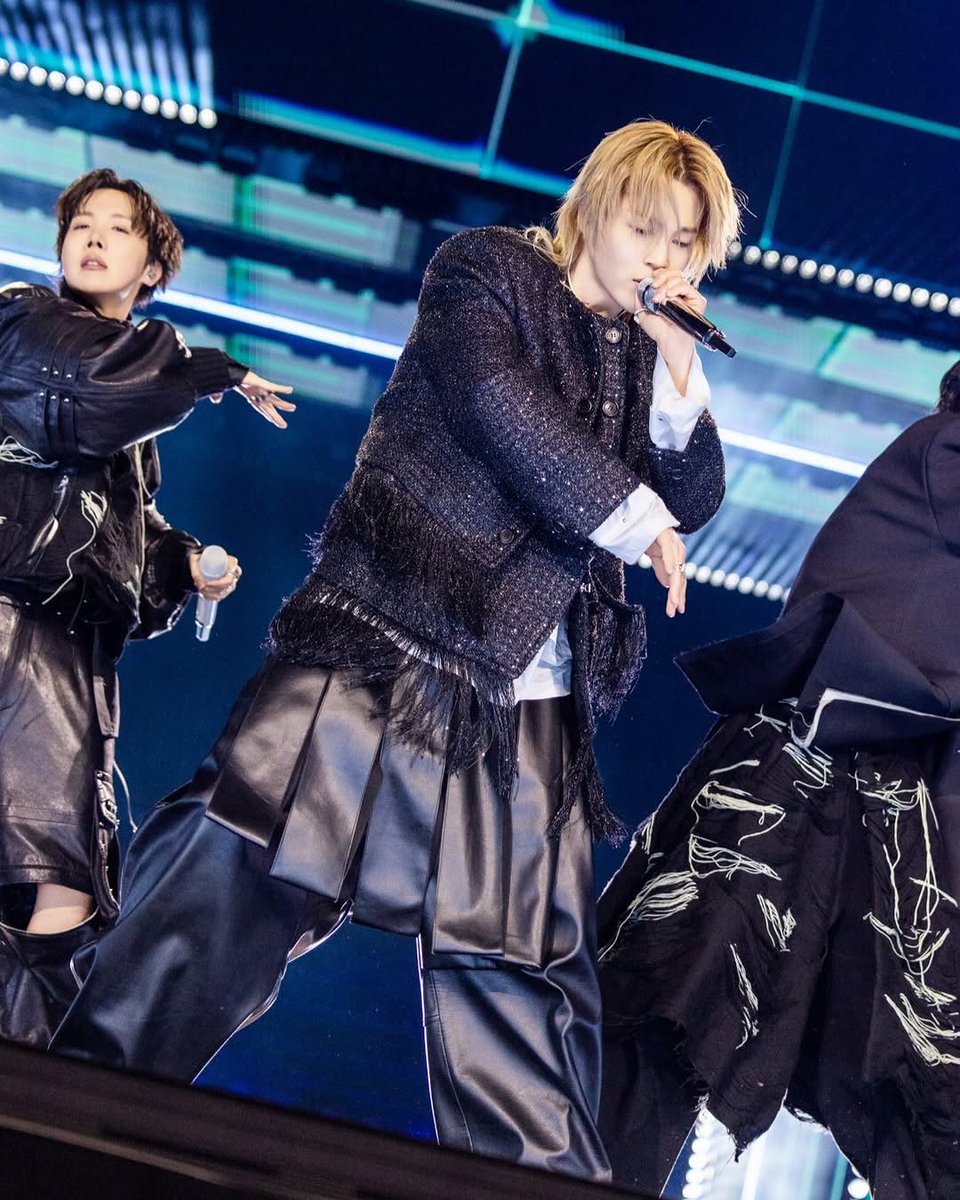 JIMIN RECORD tweet media