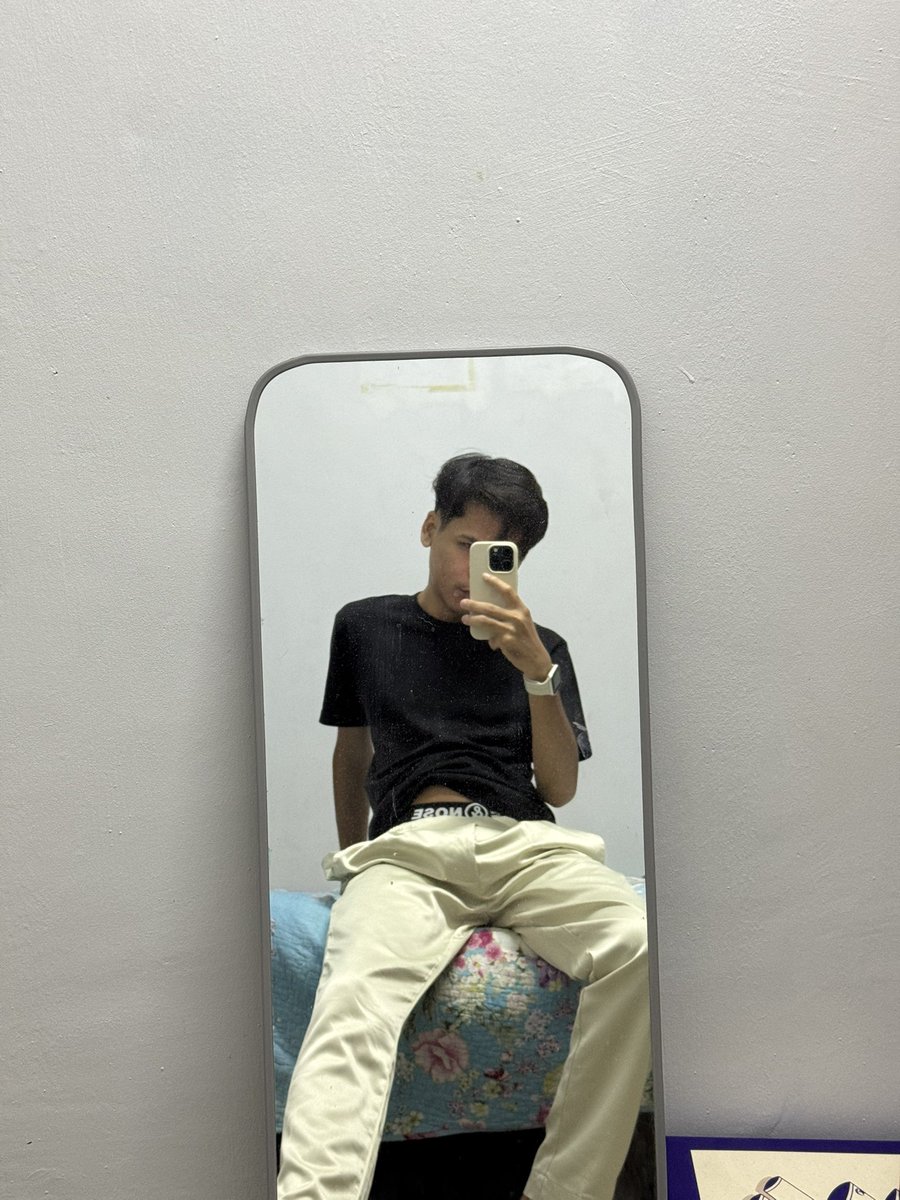 IZZATTTTT tweet media