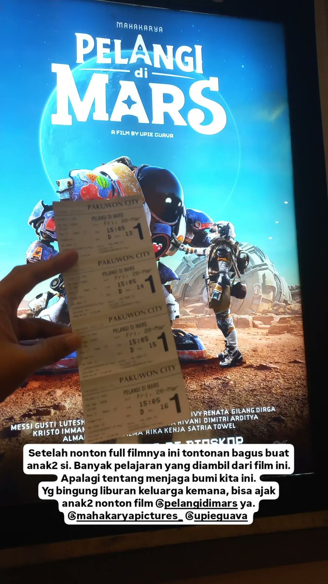 phitalune's tweet photo. makin kesini makin sering liat Pelangi Di Mars di timeline 😭 ternyata emang lagi tayang dan mulai rame juga di beberapa kota
#PelangiDiMars #pdm #demamPDM https://t.co/0oKltNs6Io