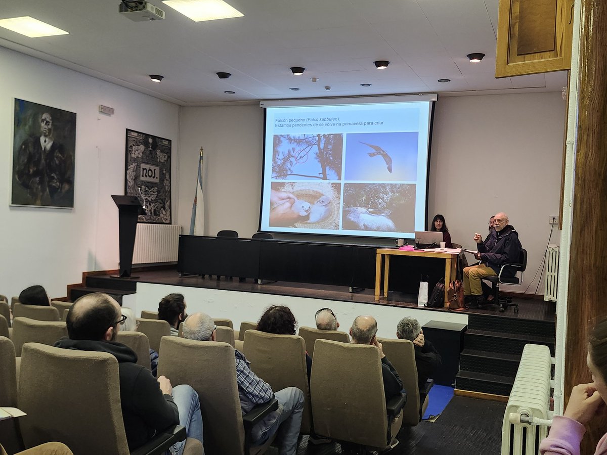 Otero_Pedrayo's tweet photo. E, por outra banda, a Asociación @Ridimoas tivo a súa asamblea anual na casa museo, festexando e aproveitando o Ano Oteriano 2026 👏🏼

Agardamos que desfrutasen de Trasalba, da súa tranquilidade e beleza, e de coñecer un pouco máis sobre a figura de don Ramón Otero Pedrayo 🥰 https://t.co/Hjev2UXDWE