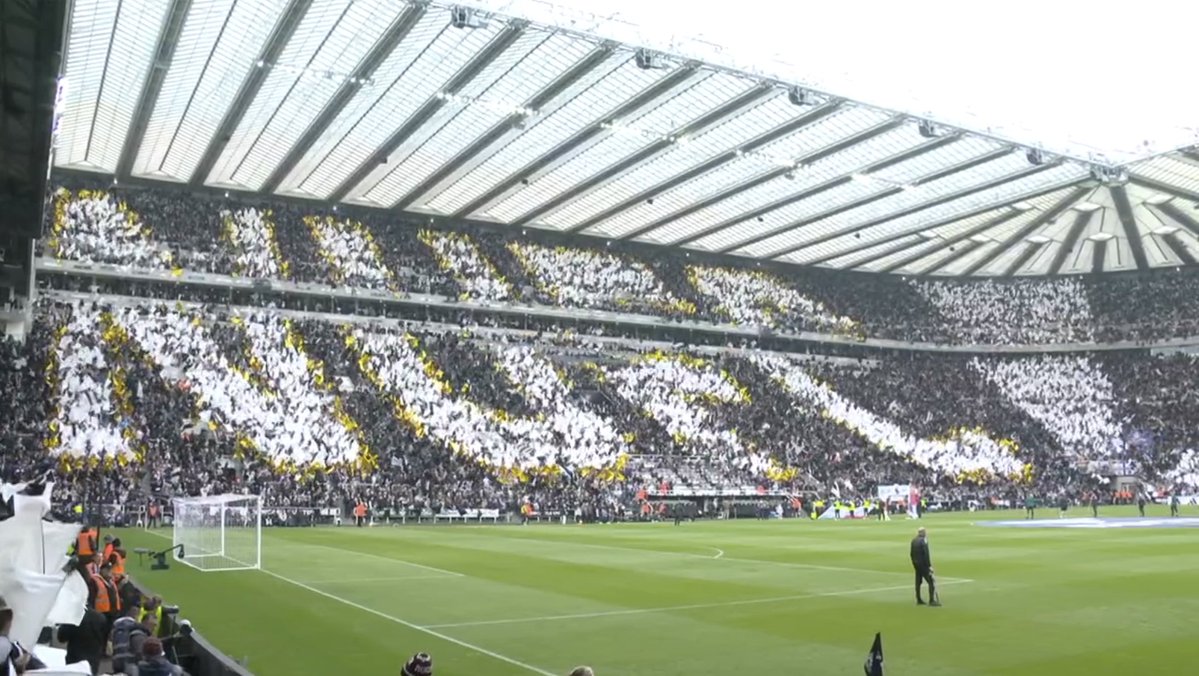📸 - St. James Park is looking ABSOLUTELY stunning ahead of the derby Newcastle vs Sunderland!