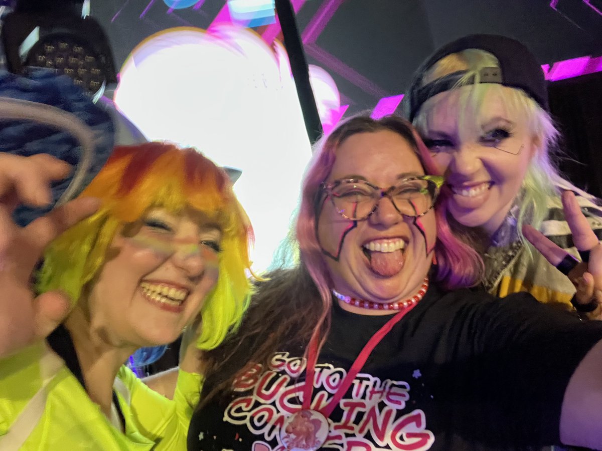 Pinkaboo! I see you! tweet media