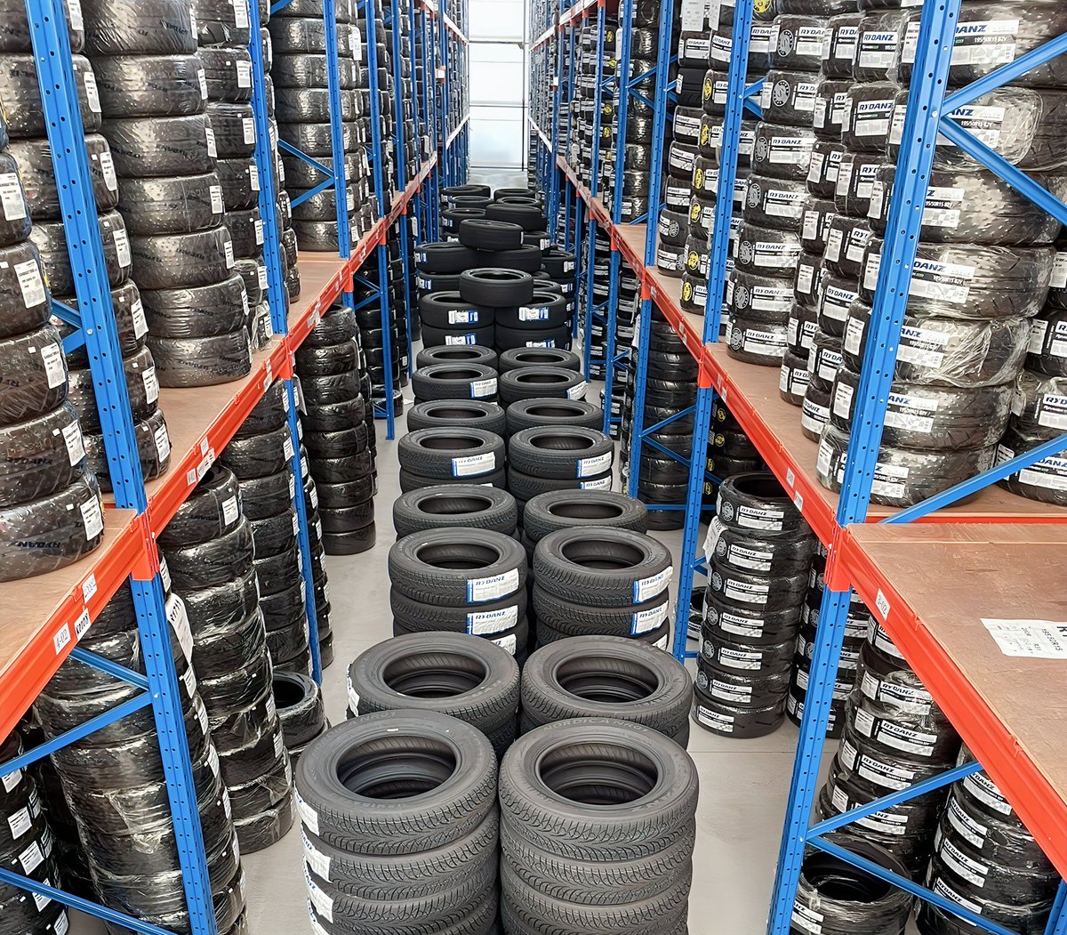 シバタイヤ公式 tweet media