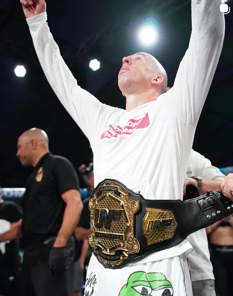 Apu Apustaja tweet media