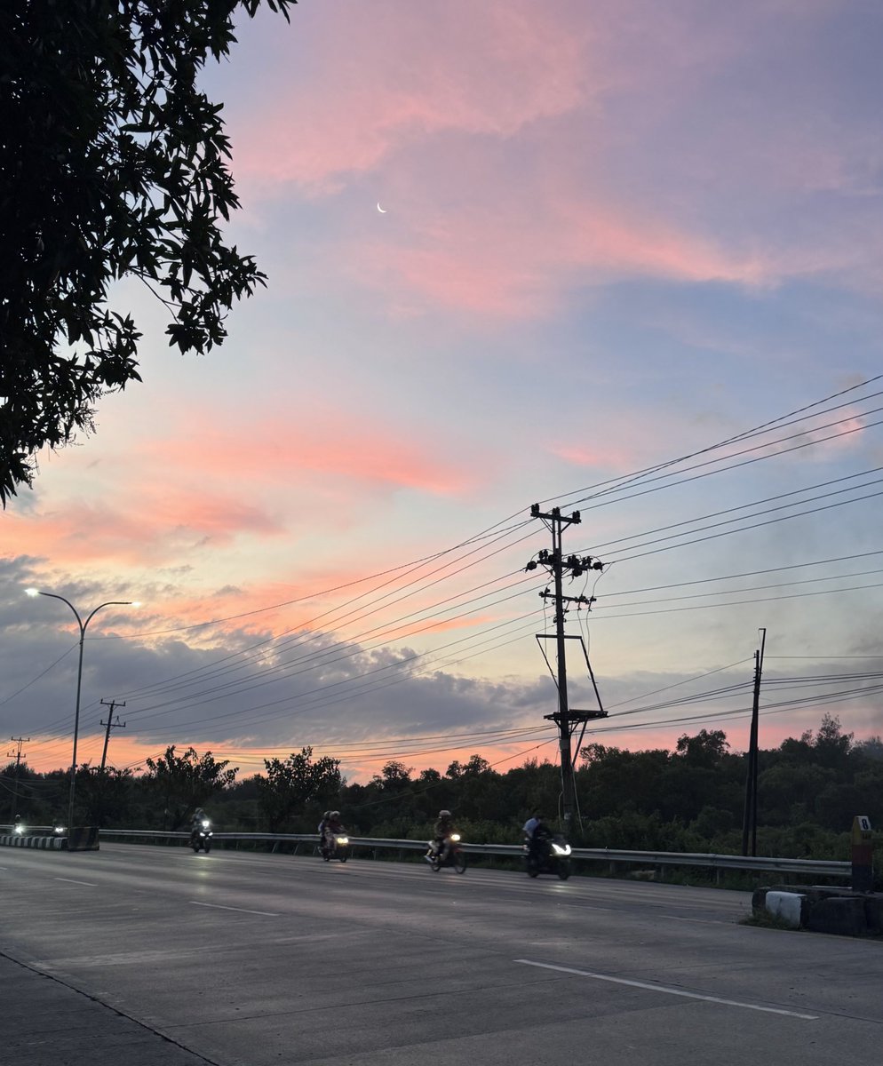 ᯓ mary tweet media