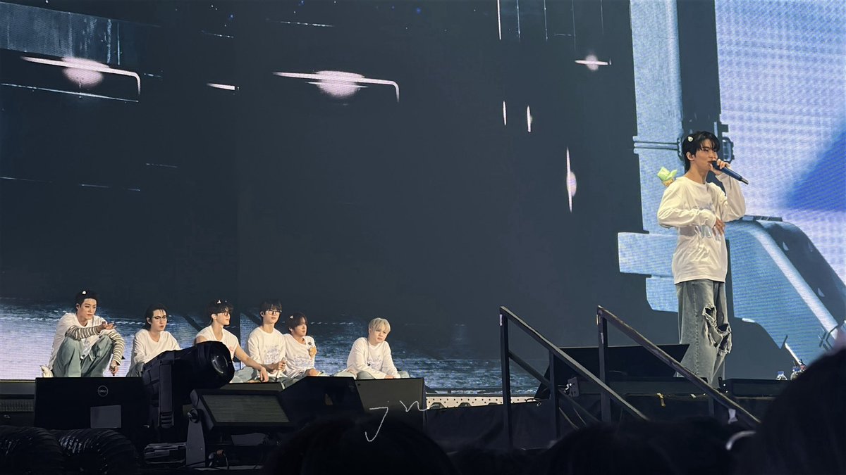 mochibluu tweet media