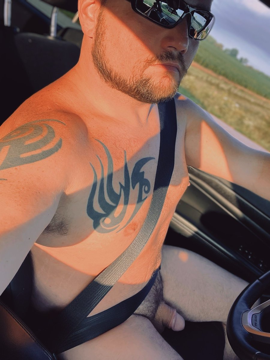 TnCountryDaddy tweet media