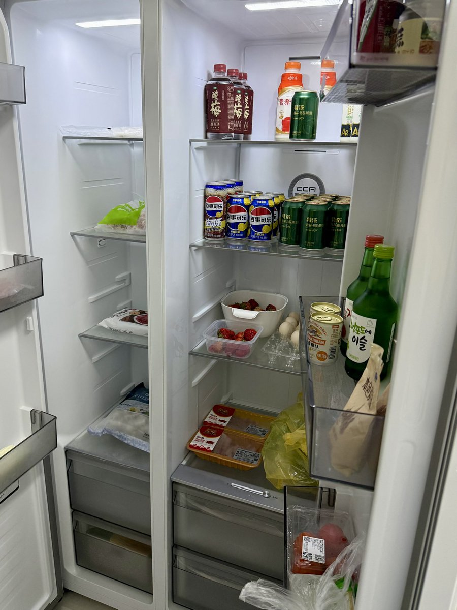 你们的小f tweet media