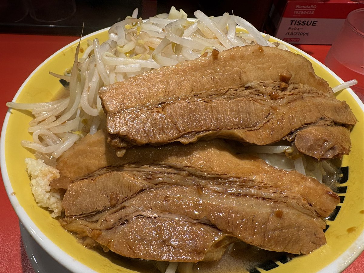 (・🐽・)ﾌﾞﾋｰ