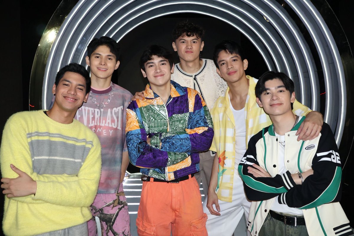 All-Out Sundays tweet media