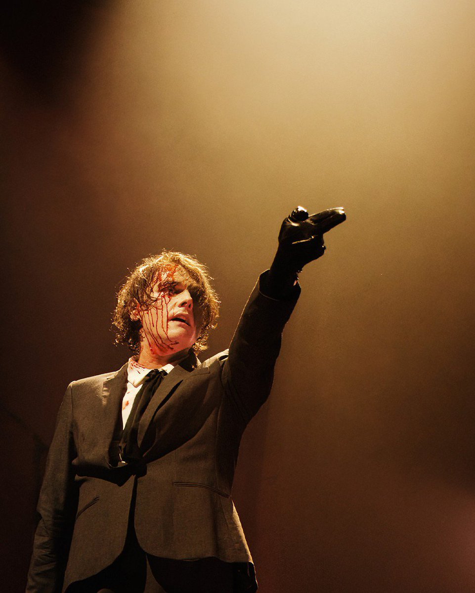 hourly swarm gerard tweet media