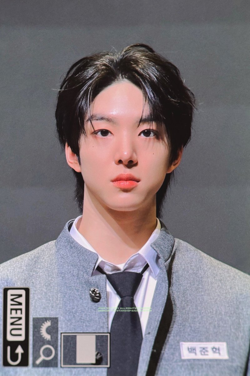 𝗜𝘃𝗼𝗿𝘆 tweet media