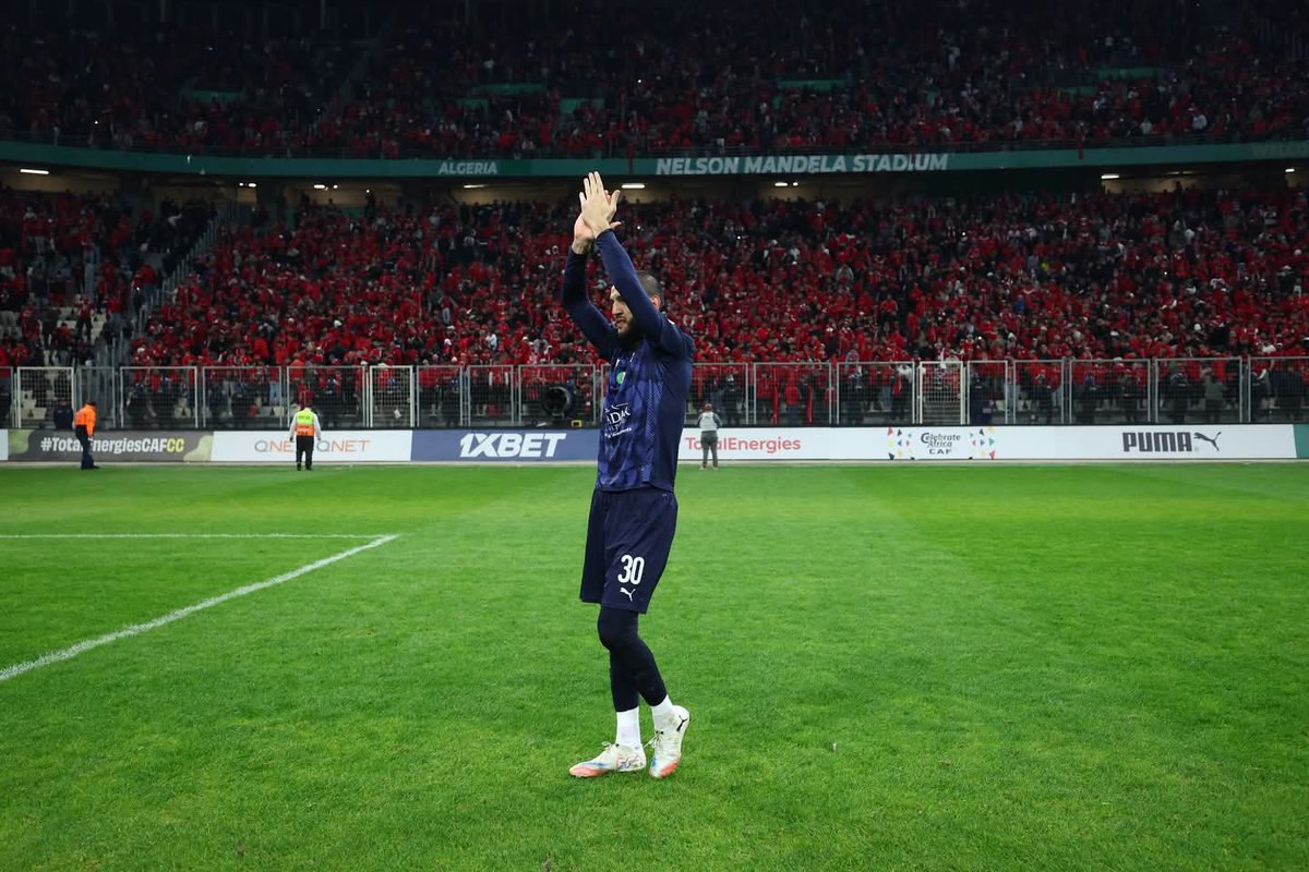 Beaucoup on pris <a href="/Kheir06Eddine/">Kheir-Eddine</a> pour un fou quand il parle de chaal
Mais c'est les égyptiens qui nous prennent pour des fou quand on critique chaal sur l'intégralité des page d'Al masry les supporters se demande pourquoi les gens le critique au vu de sa compagne africaine