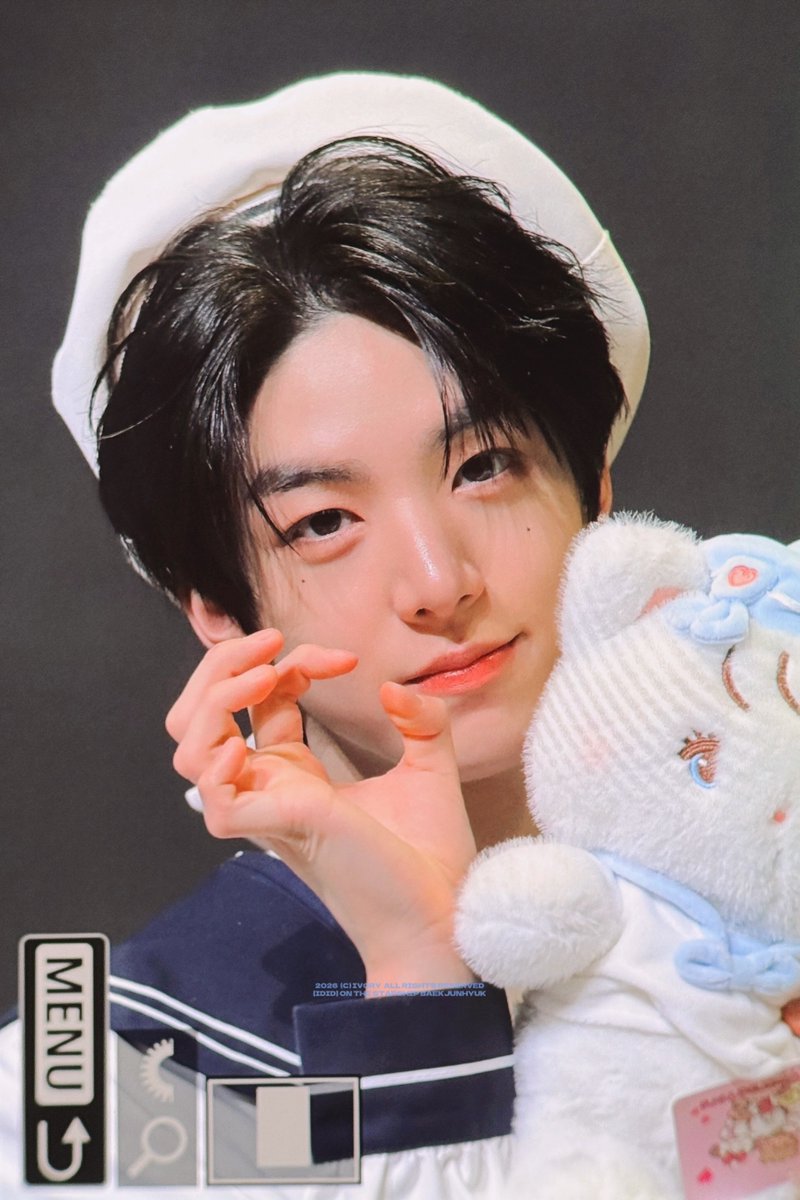 𝗜𝘃𝗼𝗿𝘆 tweet media