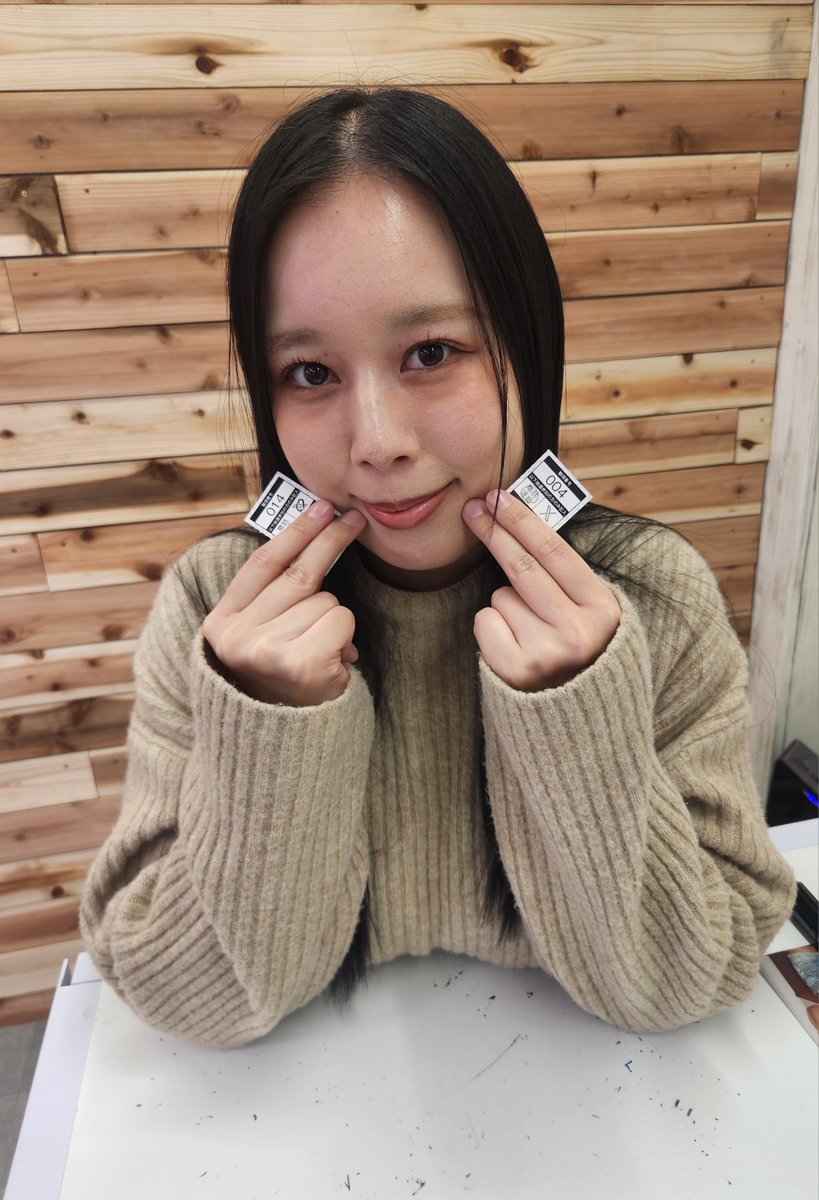 MAX書店名駅店 tweet media