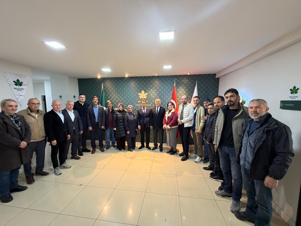 GurtanHasan's tweet photo. Genel Başkan Yardımcımız ve Teşkilat Başkanımız Sn. Mustafa Yeşilyurt’un katılımlarıyla İl Başkanlığımızda teşkilatımızla bayramlaştık.
@GelecekPartiTR @Ahmet_Davutoglu @yesilyurt_ https://t.co/WrOepZ2HbK