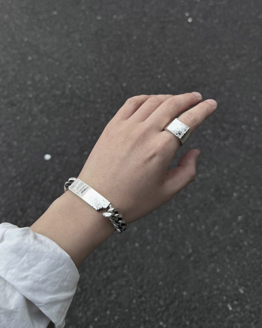 長い時間が経ったシグネットリング