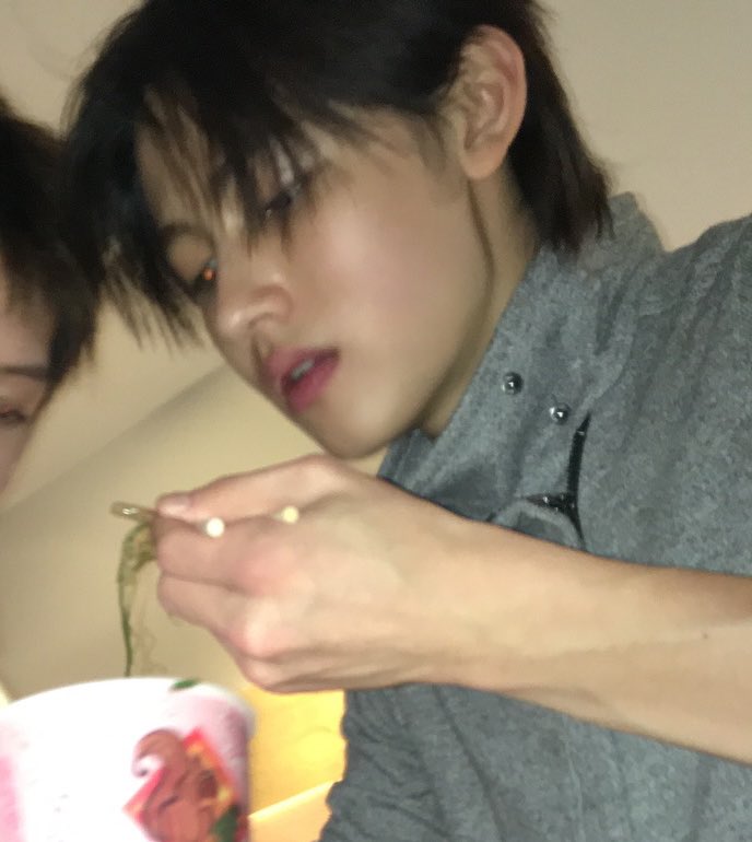 캬라멜 tweet media