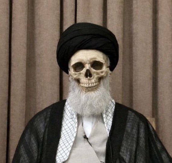 القوة السياسية tweet media