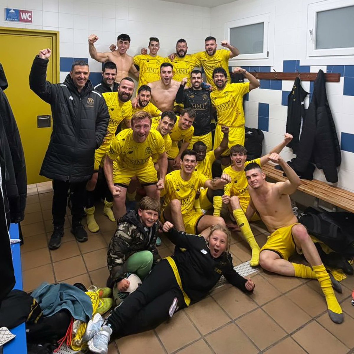 AT_Sanabria's tweet photo. ¡¡¡+3 pal' bolsillo!!!
¡¡¡Décima victoria de la temporada!!!
🐺🐺🐺
💛🖤💛🖤 https://t.co/s3mgOjx8W0