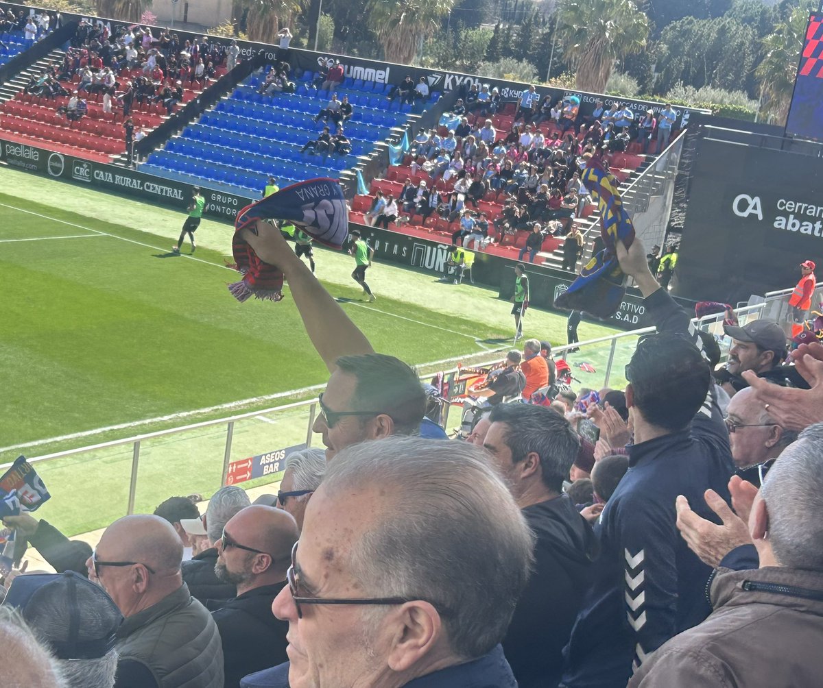 EL RECORD tweet media