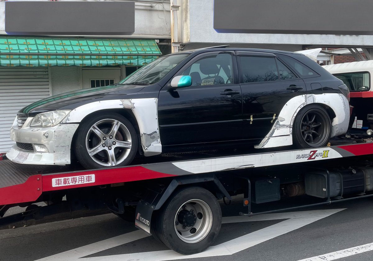jze10tourerv's tweet photo. 中免とったから積載車を借りてマルパに行ってきた
箱替えは何も進んでなくNA 、ATのまま笑

「積載車の上でもサンルーフはチルトしなきゃいけない」とサンルーフ狂の方々に教えてもらったから、帰りはチルトして帰ってきた笑(4枚目) https://t.co/yICNJ4ZnFI