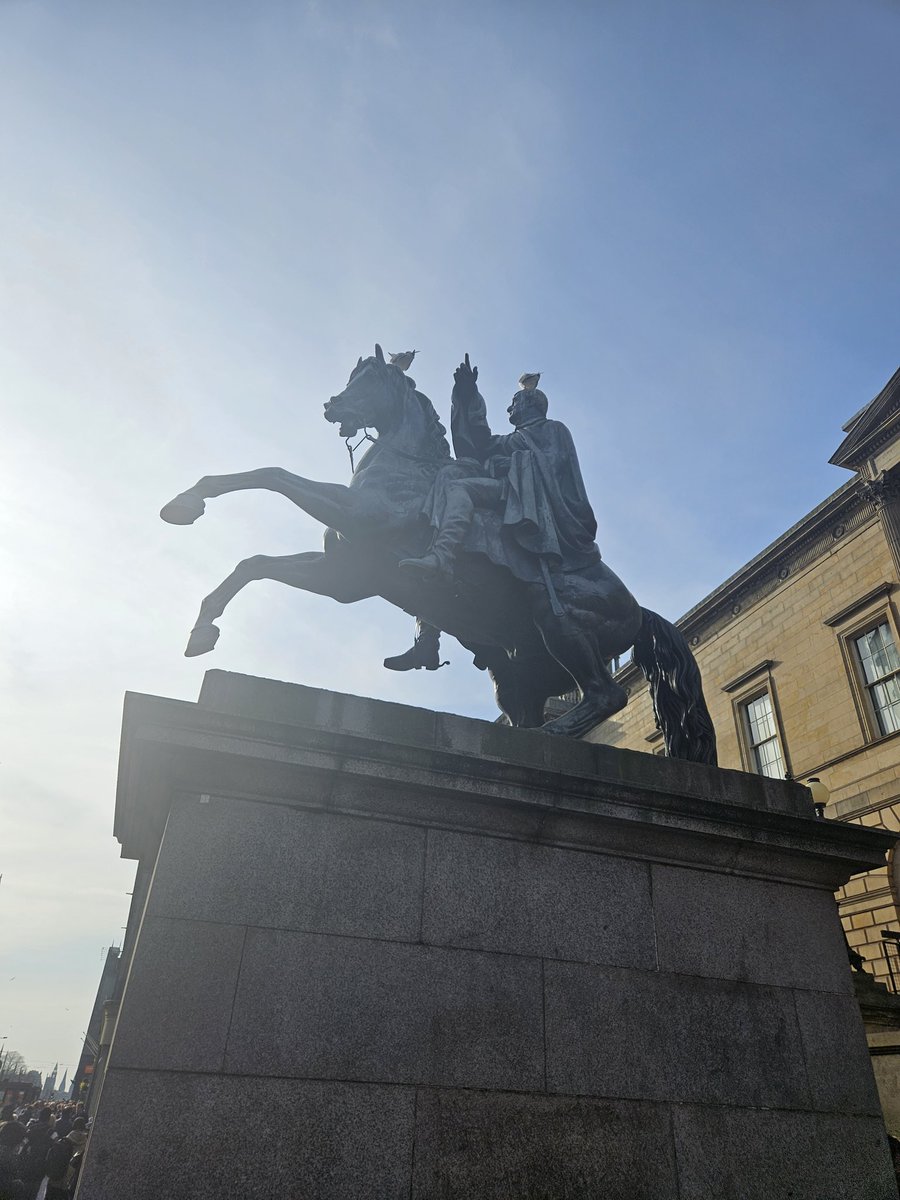 Mrs Daye tweet media