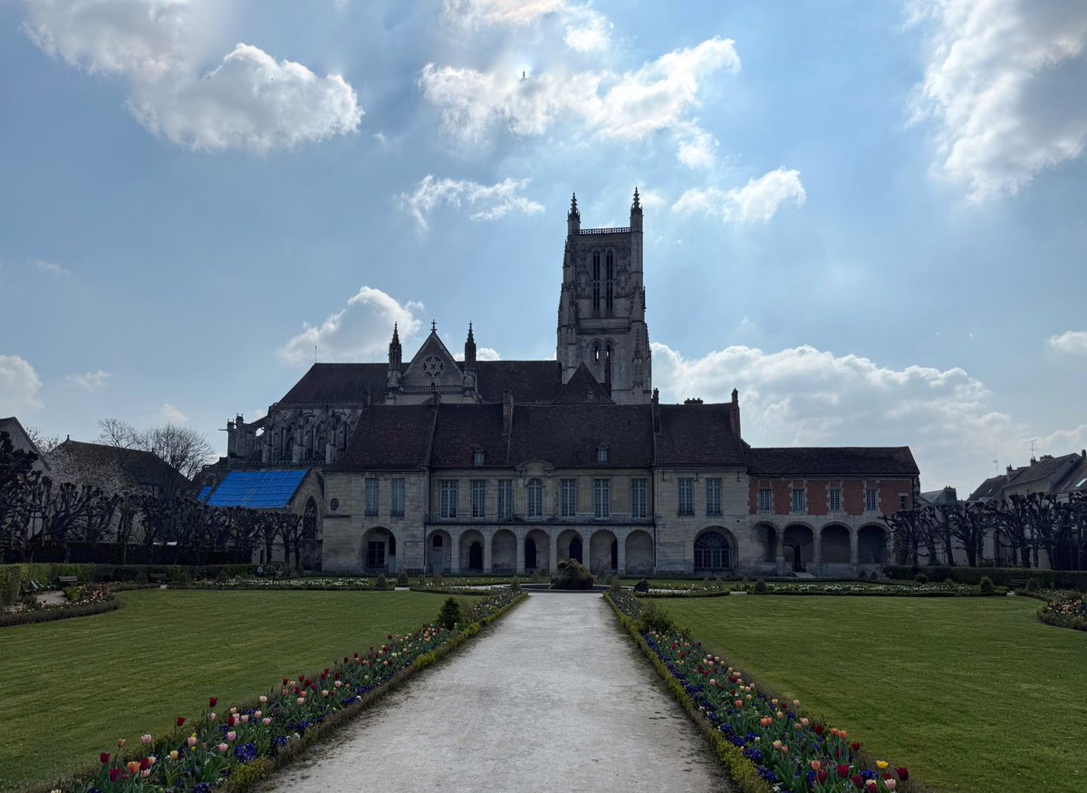 Realbeck 🇫🇷 tweet media