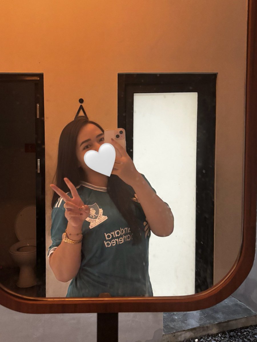 Elizabeth tweet media