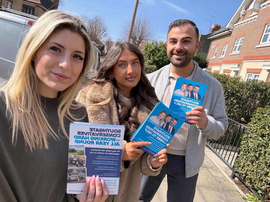 Team Southgate back out on the campaign trail on this glorious sunny Sunday afternoon🌞. 

Don't hope for a better Enfield, vote for it! Thursday 7th May 💙