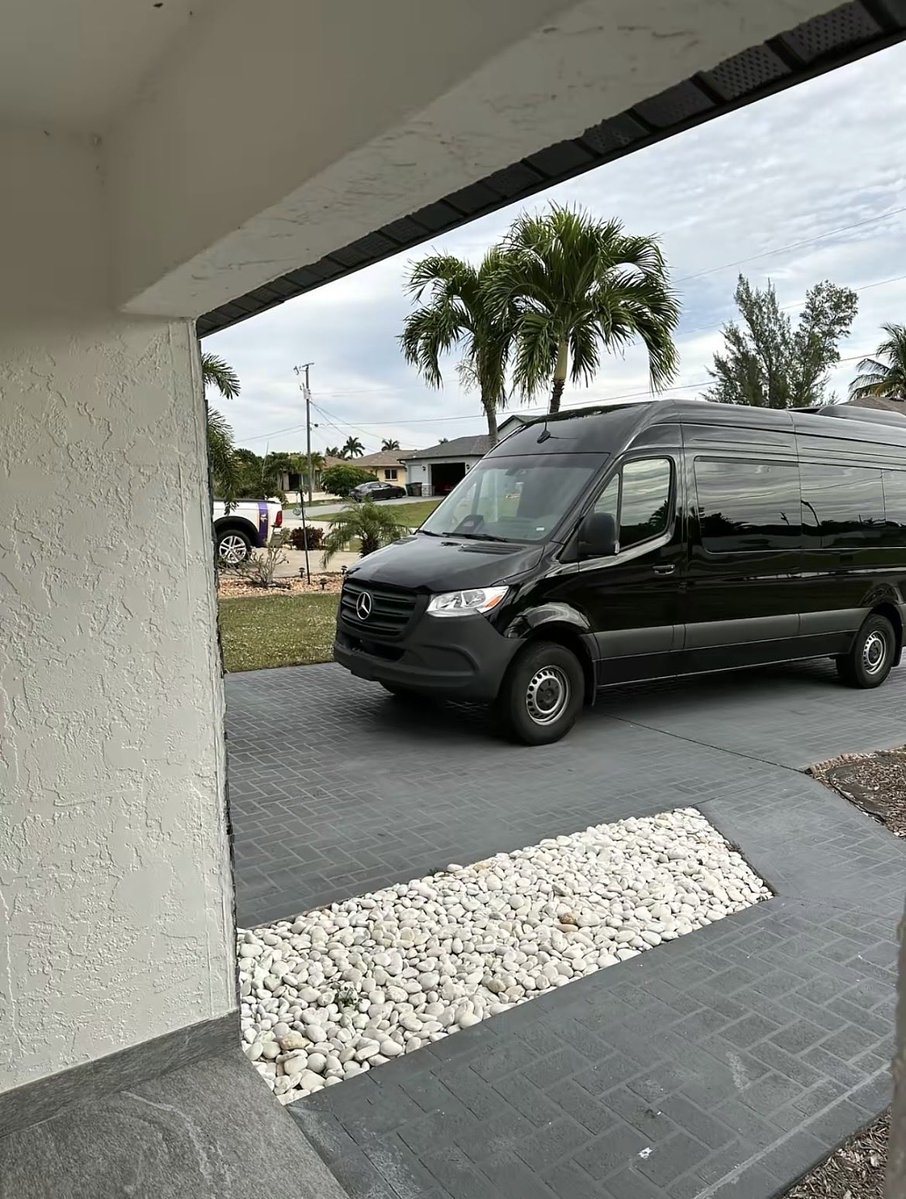 I cant save her… tweet media