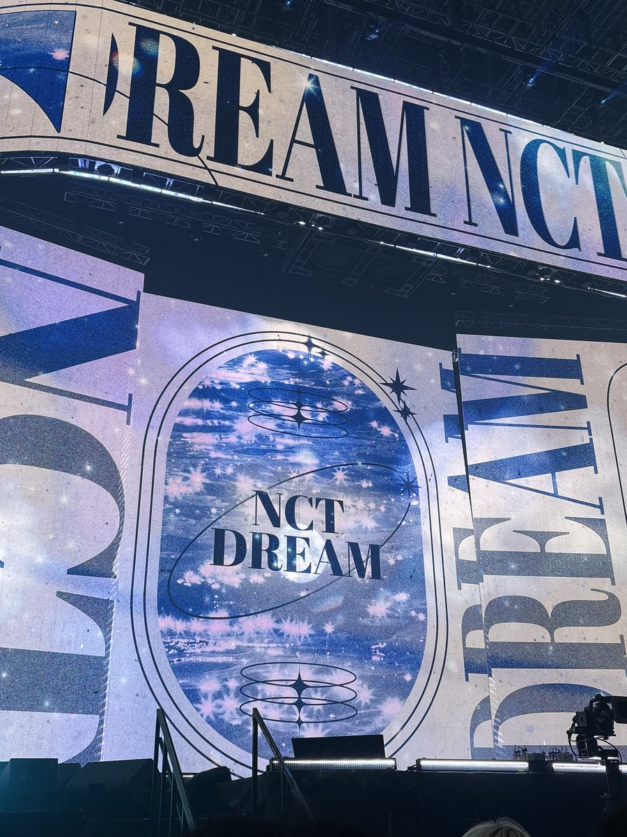 JI_S205's tweet photo. 엔시티드림이라는 그룹 너무 아름답네요…… https://t.co/qv6dKze84X