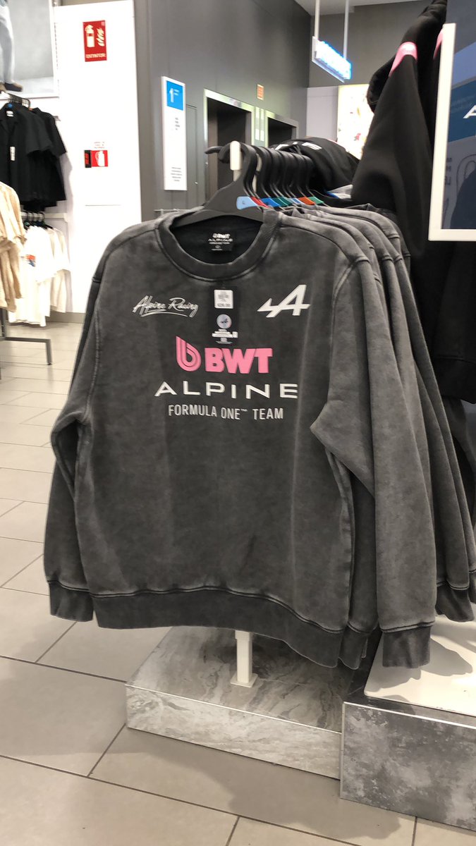 Chascasso's tweet photo. Primark -Madrid me vuelvo loco (2) https://t.co/N0wTYbckvK